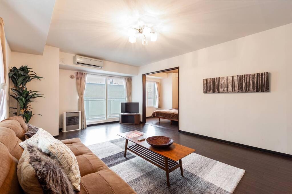 Fantasy Apartment Sapporo Luaran gambar